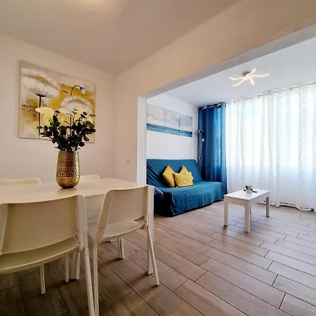 Apartment Luca 05 En Playa Roca Costa Teguise