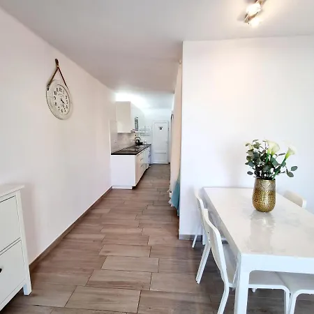 Luca 05 En Playa Roca * Costa Teguise