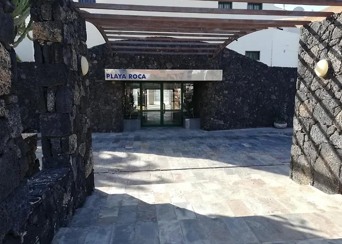 Luca 05 En Playa Roca * Costa Teguise