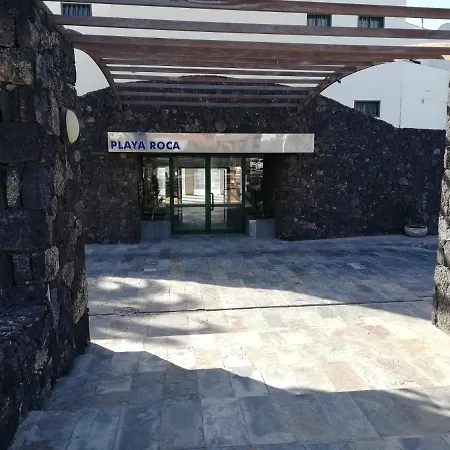 Luca 05 En Playa Roca * Costa Teguise