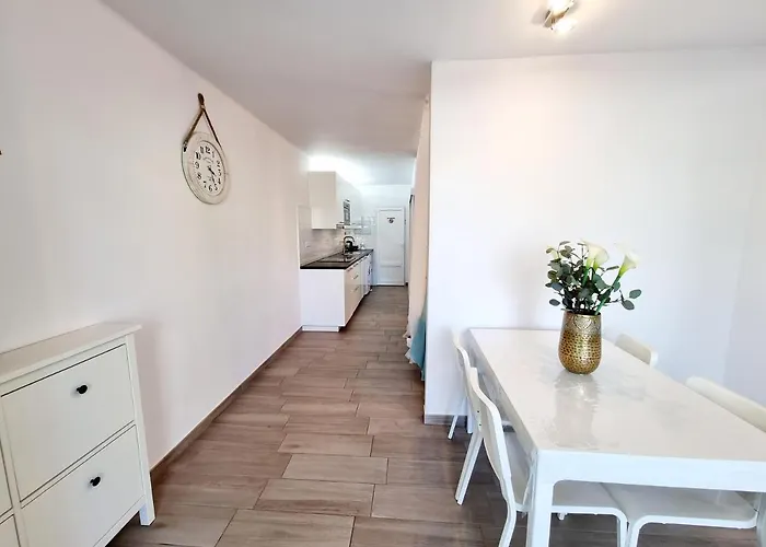 Luca 05 En Playa Roca * Costa Teguise